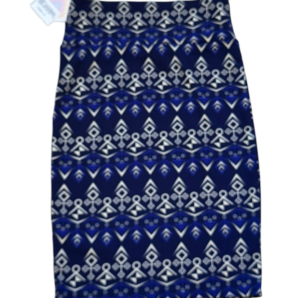 LuLaRoe "Cassie" skirt,‎ size small